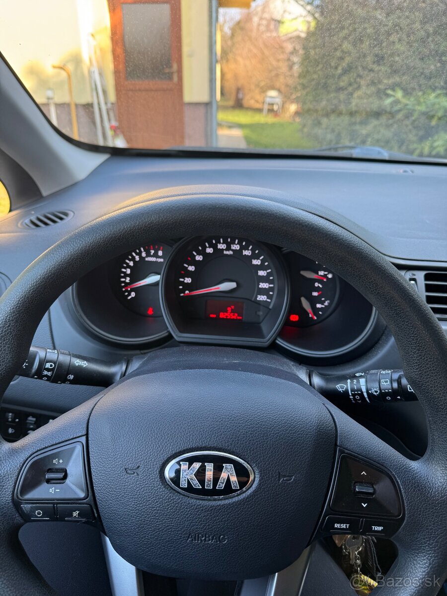 Kia rio 1.2 - 9