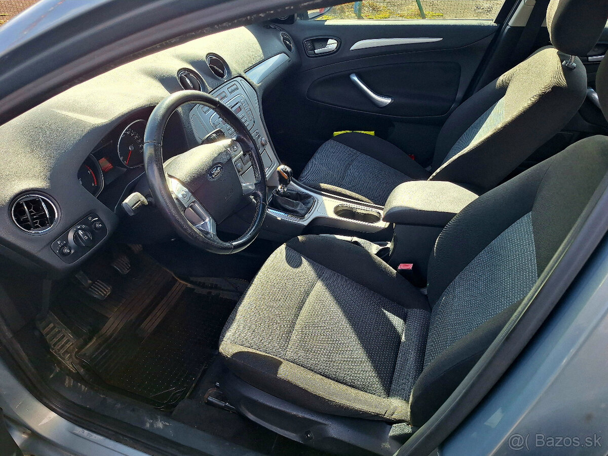 Ford Mondeo Combi 2.0 TDCi Ghia - 9