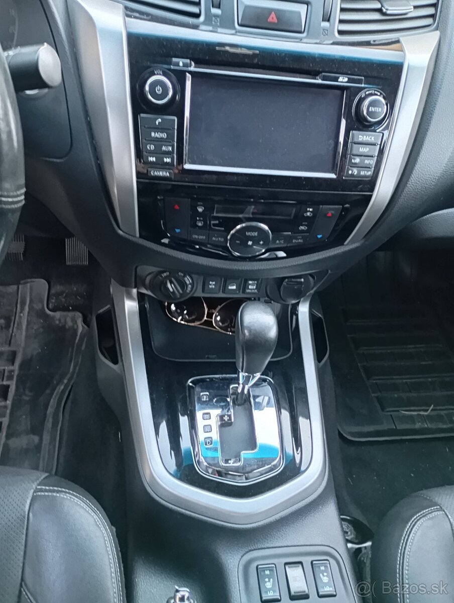 Nissan Navara TREK1 - 9