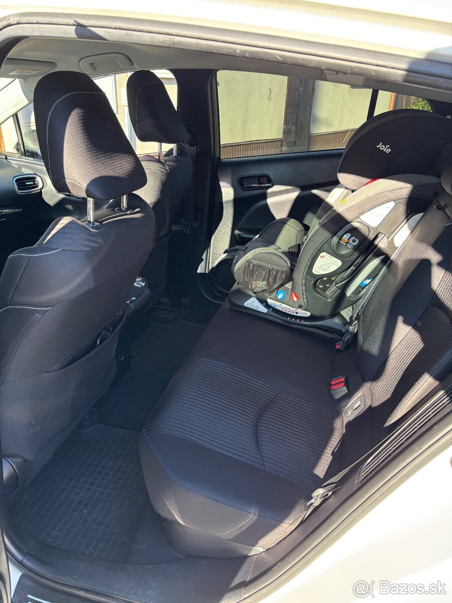 Toyota Prius PHV - 9