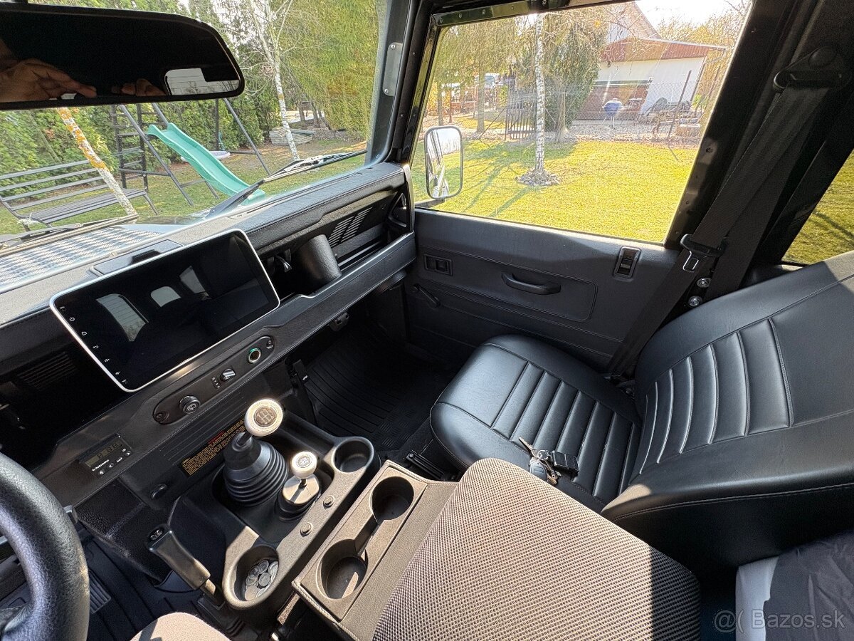 Land Rover Defender 110 Td5 - 9