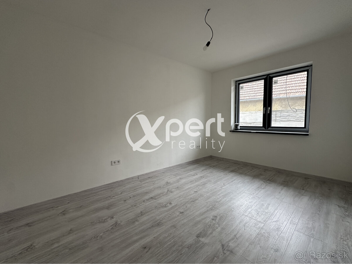 4-IZBOVÝ RODINNÝ DOM NA PREDAJ V OBCI ŽIHÁREC - 9