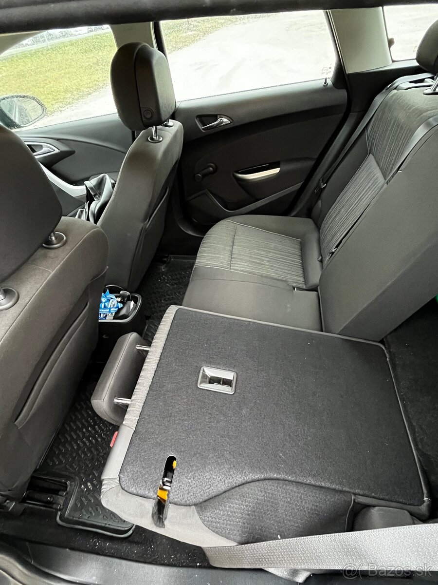 Opel Astra Sport Tour - 9