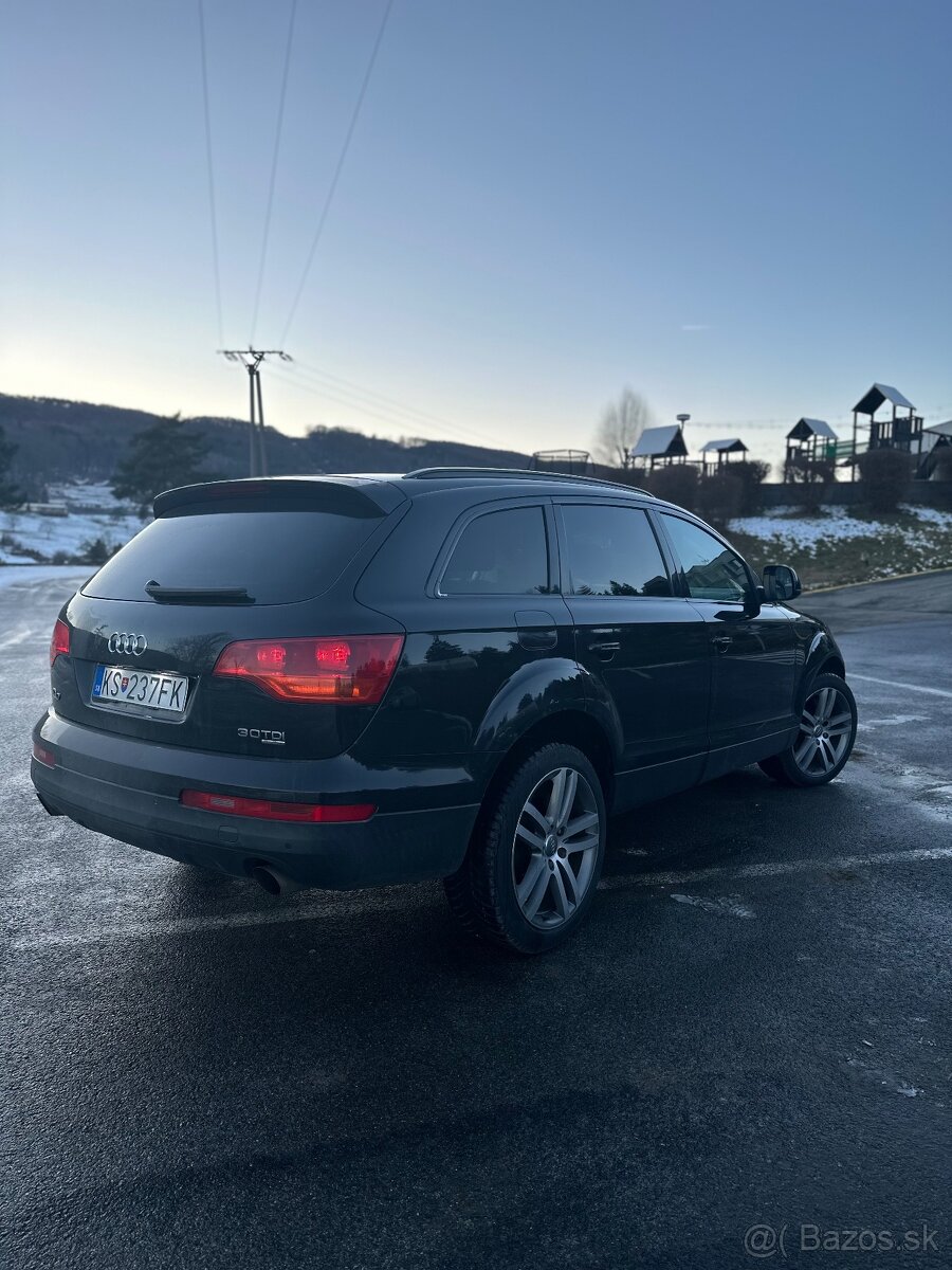 Audi Q7 3.0TDI - 9