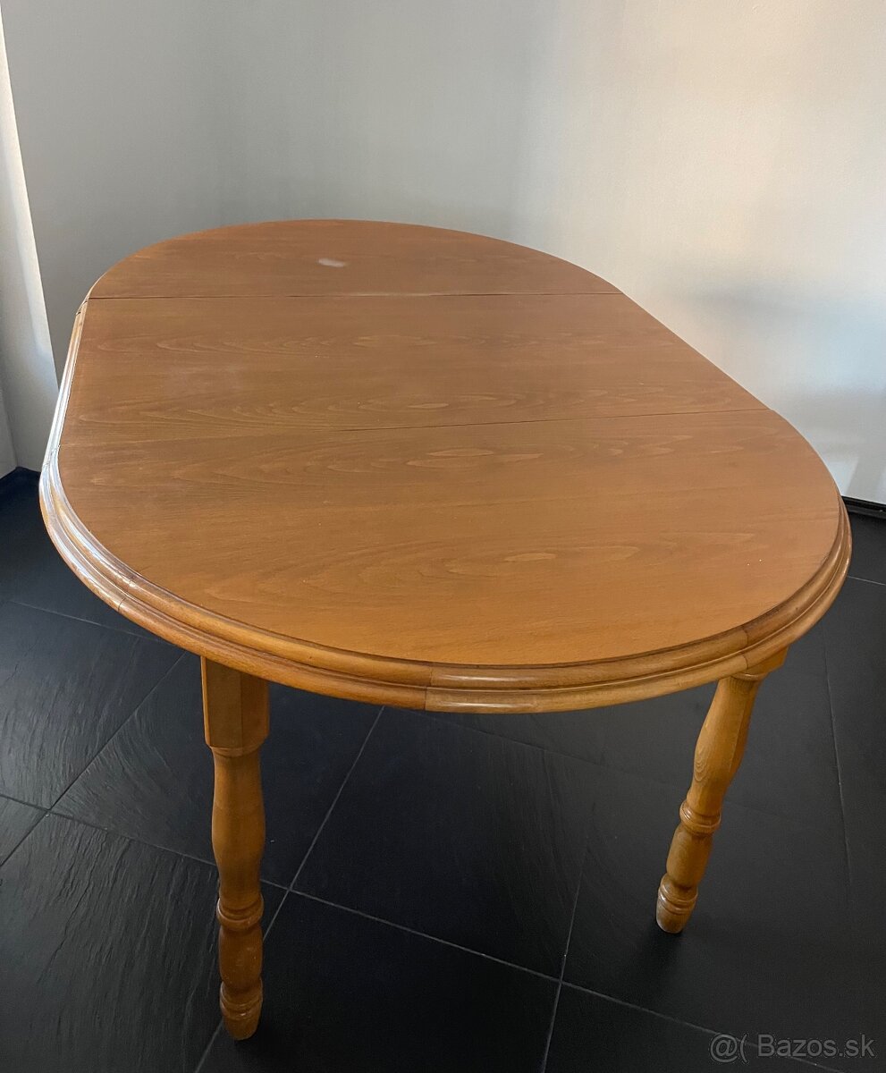 Jedálenský stol - 9