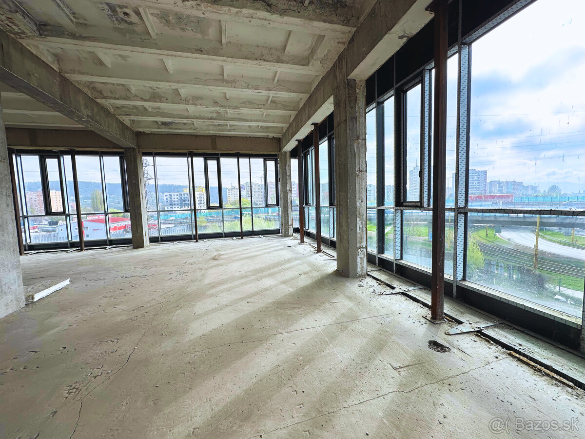 Predaj multifunkčnej budovy 8 903m² v časti Košice Juh s poz - 9