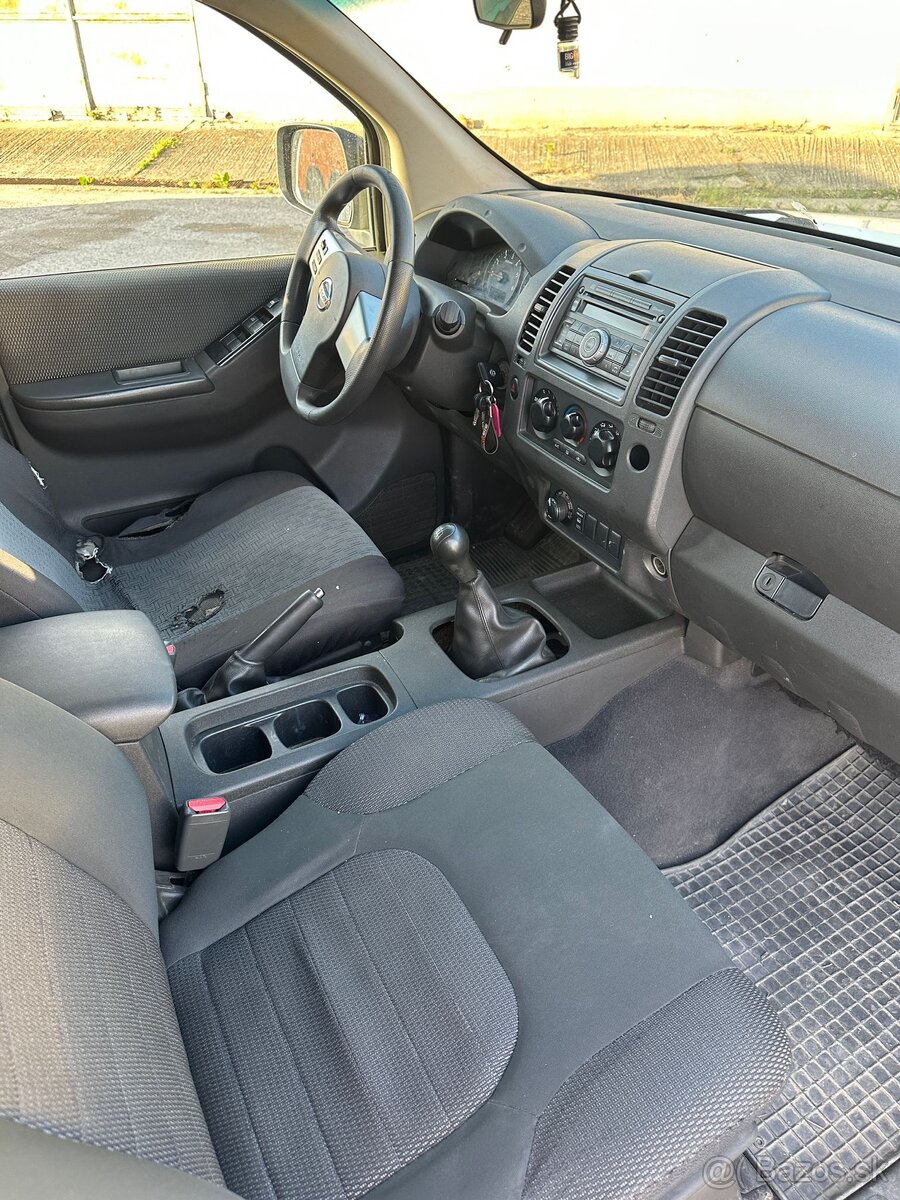 NISSAN NAVARA, 2488 cm3, 140kW, r.v.: 2012. - 9