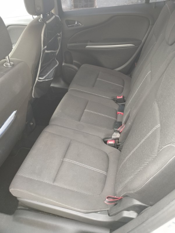 Zafira C 1,6 cdti 120 k 6 st. Manuál - 9