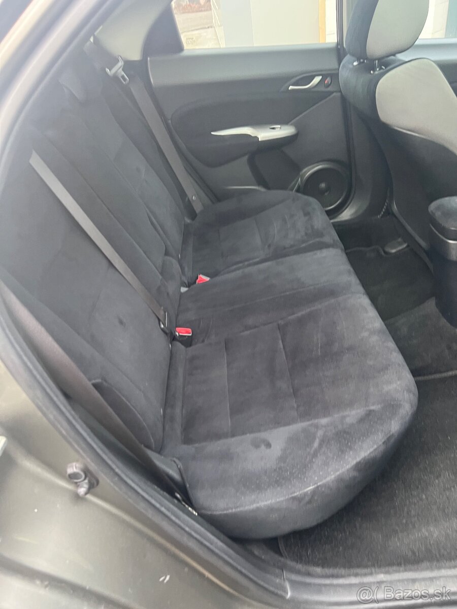 Honda Civic 1.8 automat 103kW - 9