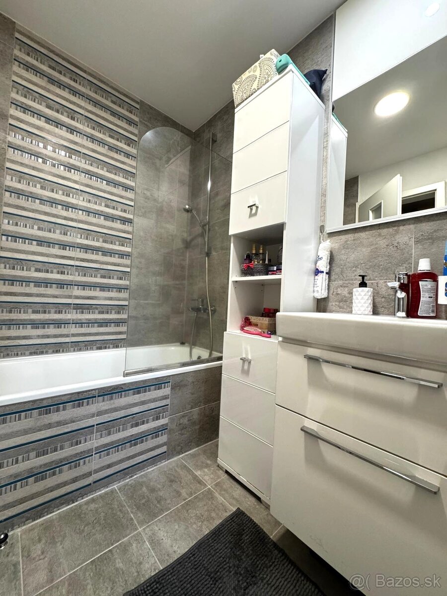 EXKLUZÍVNE 3 izbový byt na PREDAJ - 9