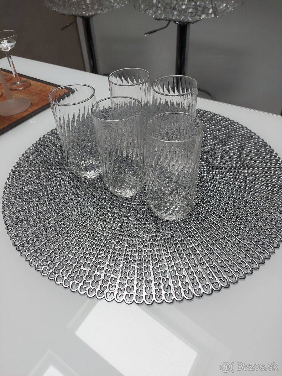 Mix skla- poháre,misky,flaše,svietniky - 9