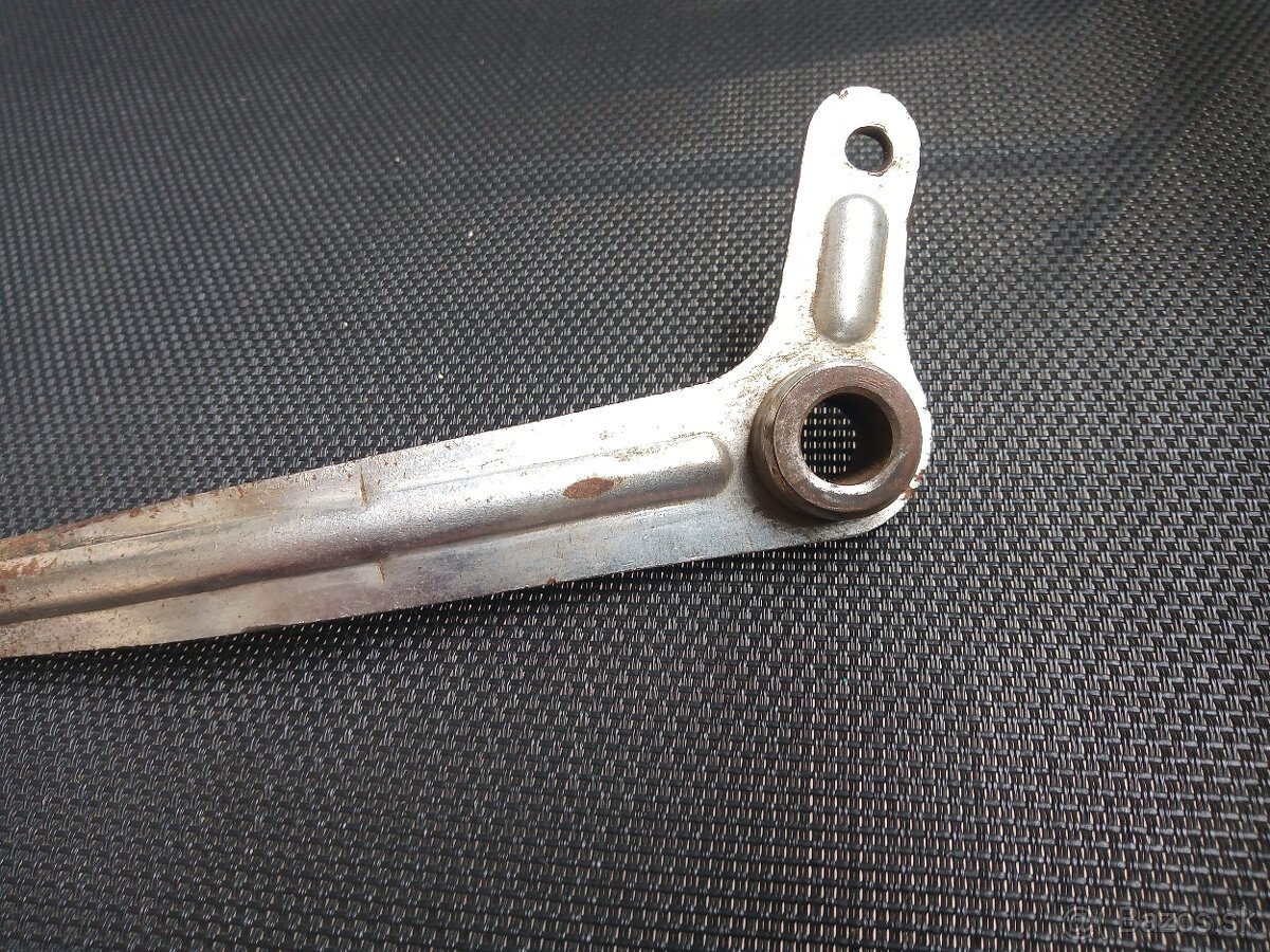 predám páku zadnej brzd.na Jawa 550 - 9