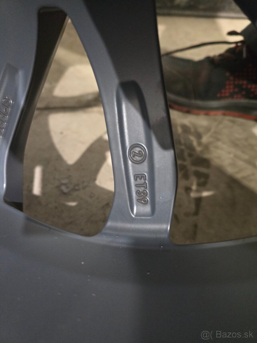 Letná Sada AUDI A4 B8, B9+245/40 R18 - 9