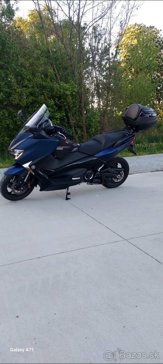 Yamaha Tmax 530 DX - 9