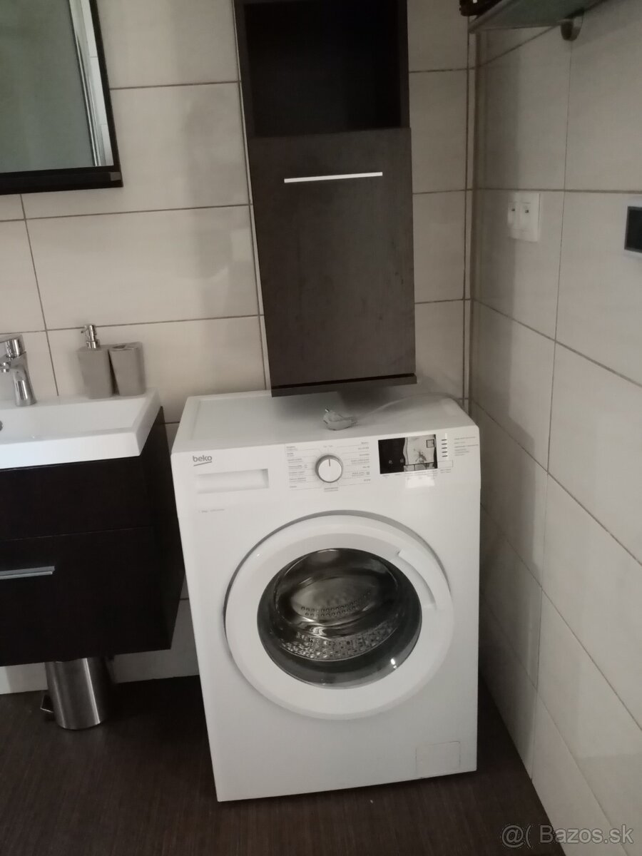 Prenájom 2-izboveho bytu v rodinnom dome s garážou - 9