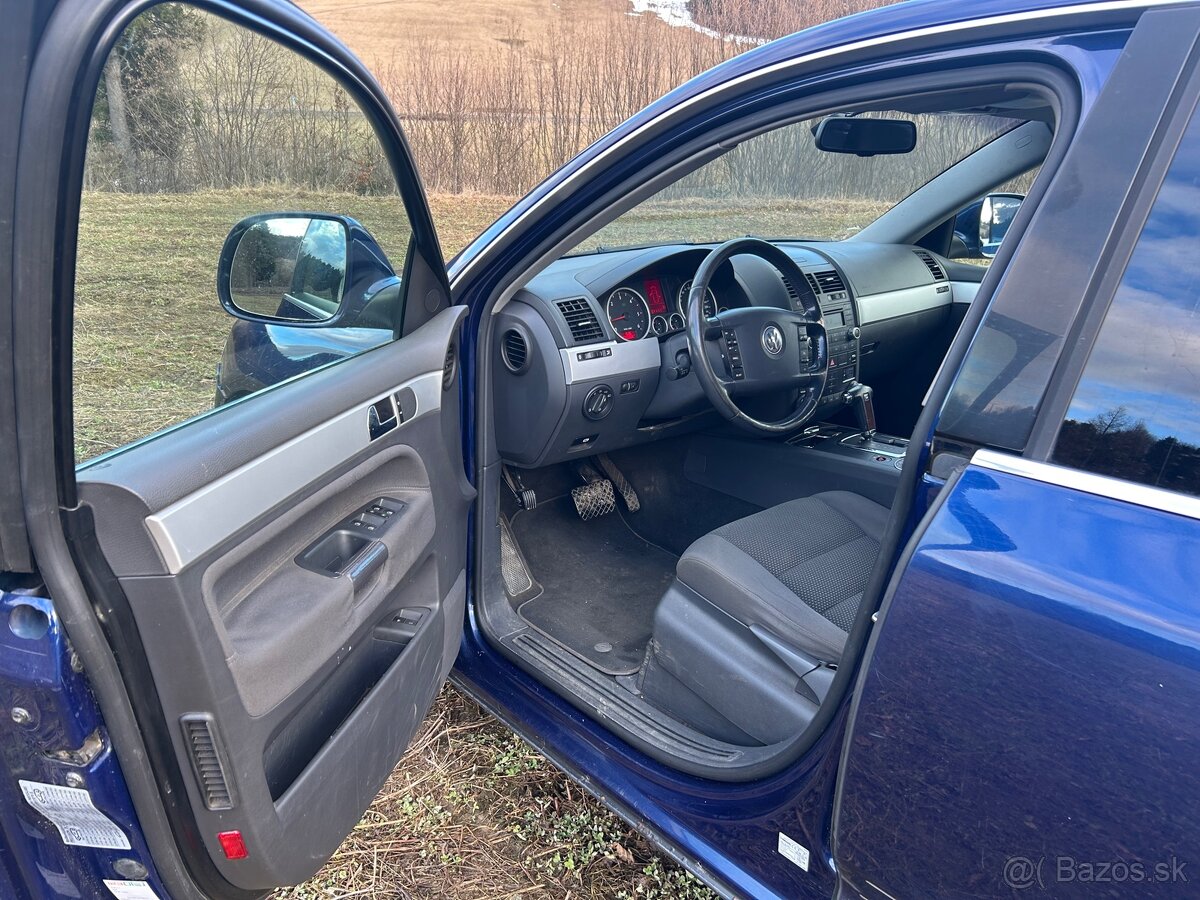 Volkswagen Touareg 3.0 TDi - 9