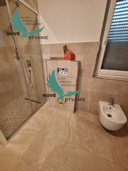 Vir: Moderný Apartmán s Výhľadom na More a Vlastným Parkovan - 9