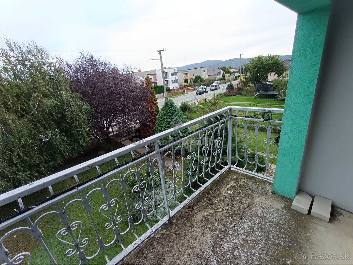 Na predaj rodinný dom pre veľkú rodinu v malebnej obci Výčap - 9