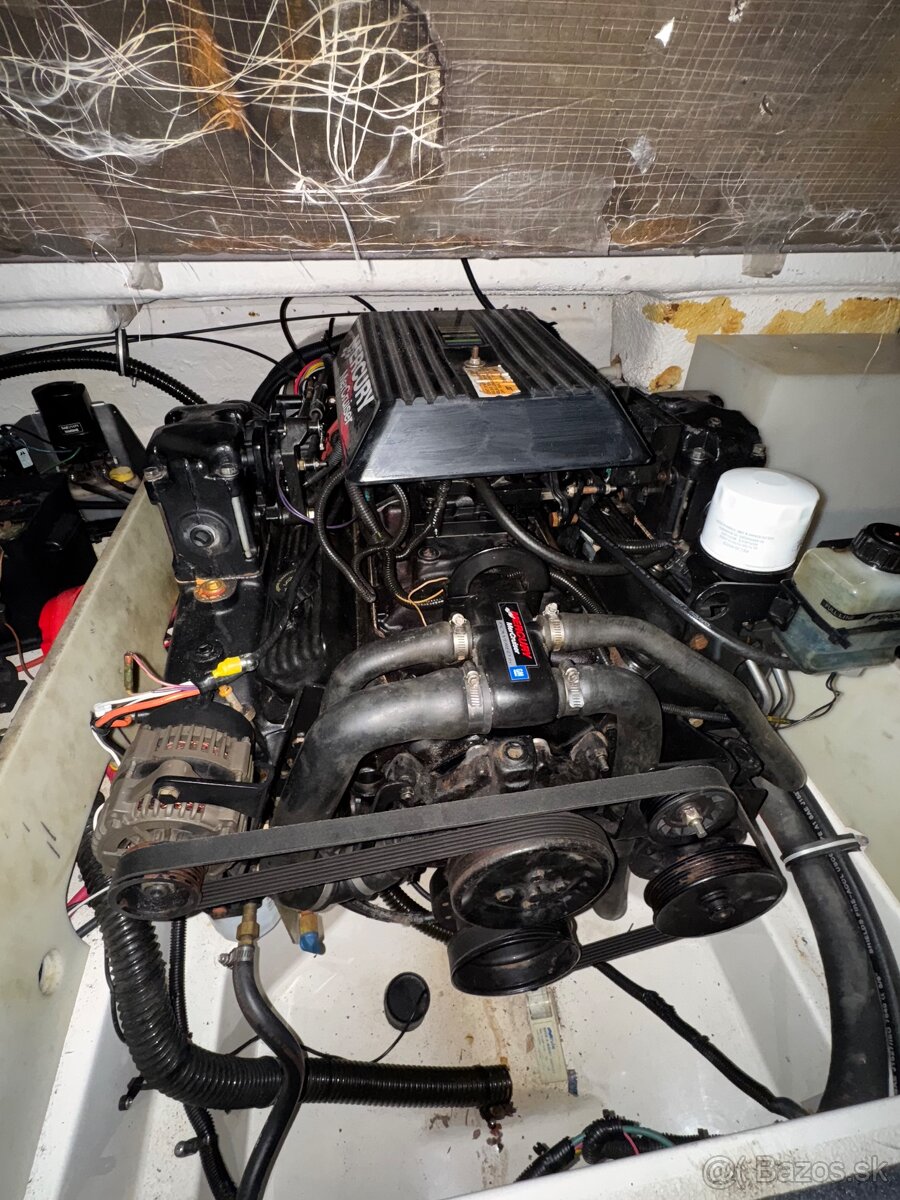 Chaparral 240 SSI Bowrider - 9