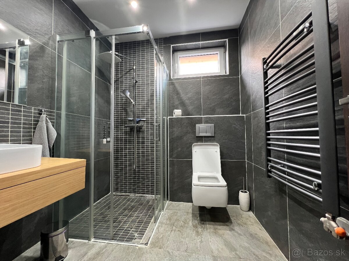 Prenajmem 4-izbový rodinný dom so vstupom do jazera – Green - 9