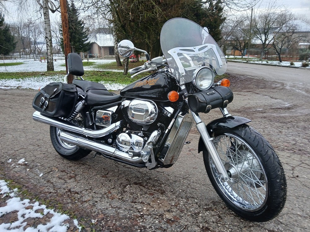 Honda VT 750 Balck Widow - 9