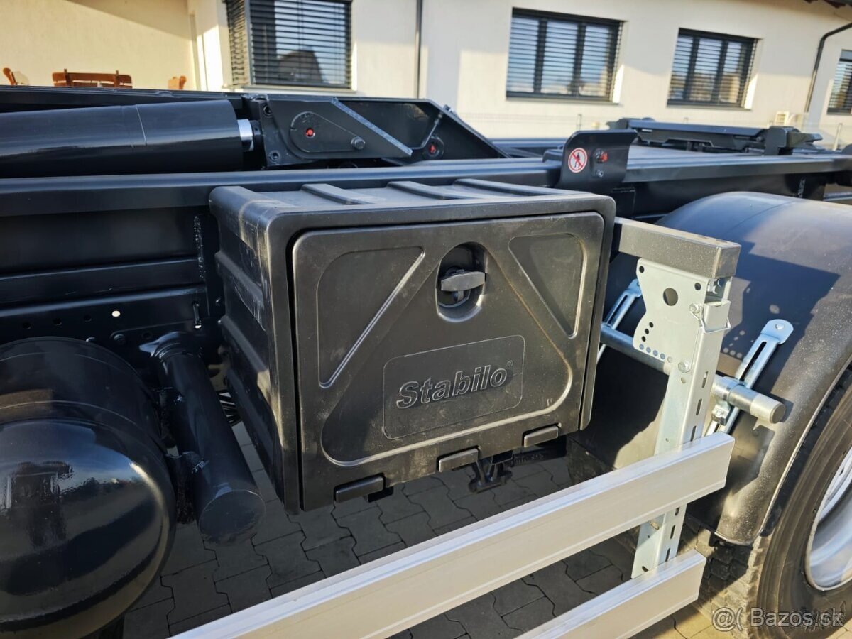 MAN TGM 18.290, NOVÝ 12t hákový nosič kontejnerů - 9