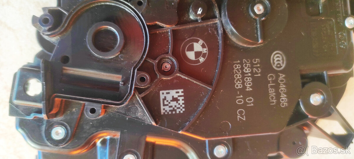 zámok pravých predných dverí na BMW - 9