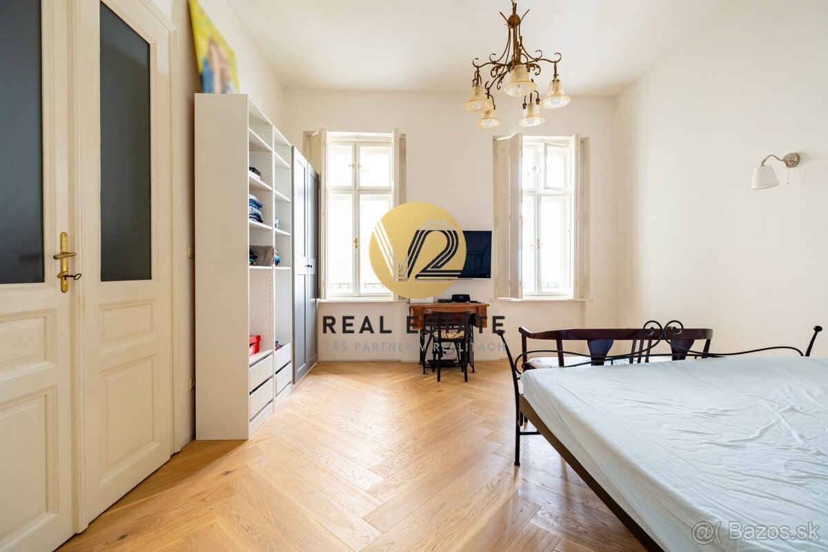 Na PREDAJ 4i staromestský 130m2 byt v srdci mesta Nitra - 9