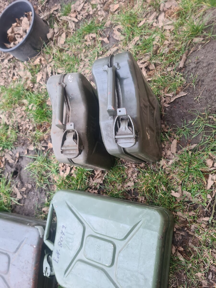 Plechove bandasky - 9