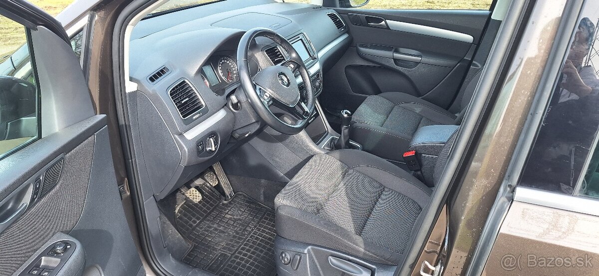 Volkswagen sharan 2.0 tdi 7-miestny - 9