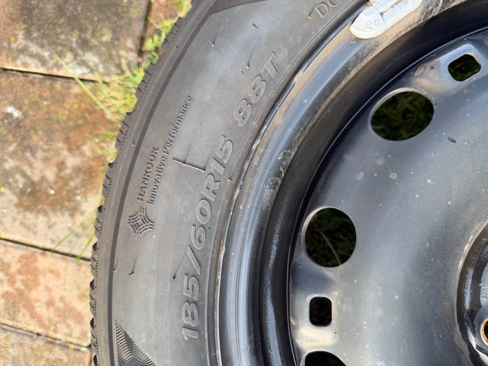 Zimné pneumatiky Hankook W462 winter icept rs3 185/60 r15 X - 9