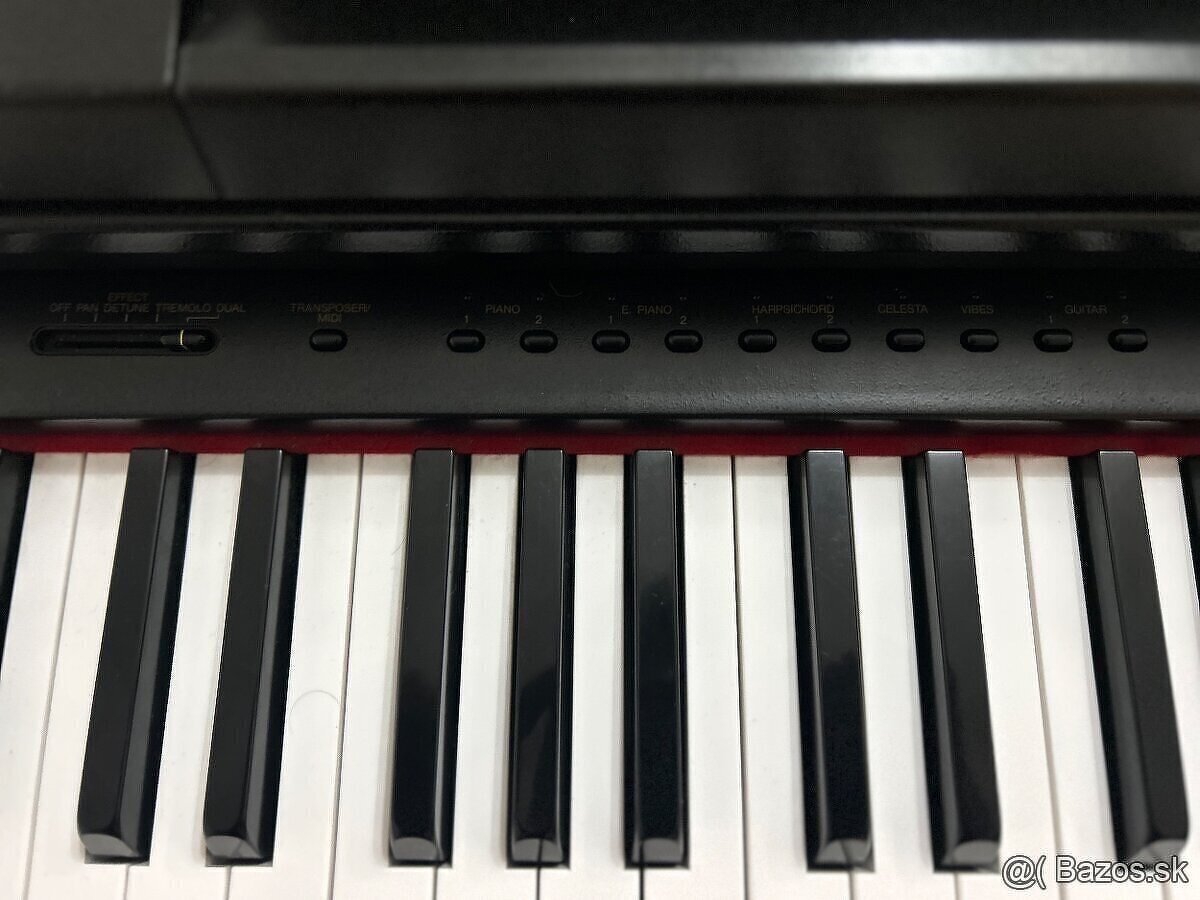 Yamaha Clavinova CLP-650 - 9