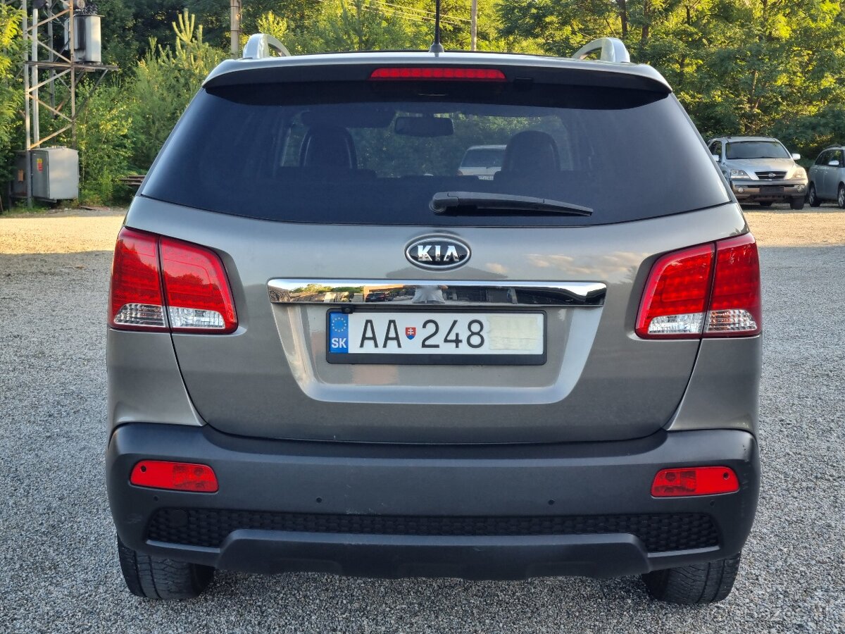 KIA SORENTO 2,2CRDi 4x4 7.MIESTNE - 9