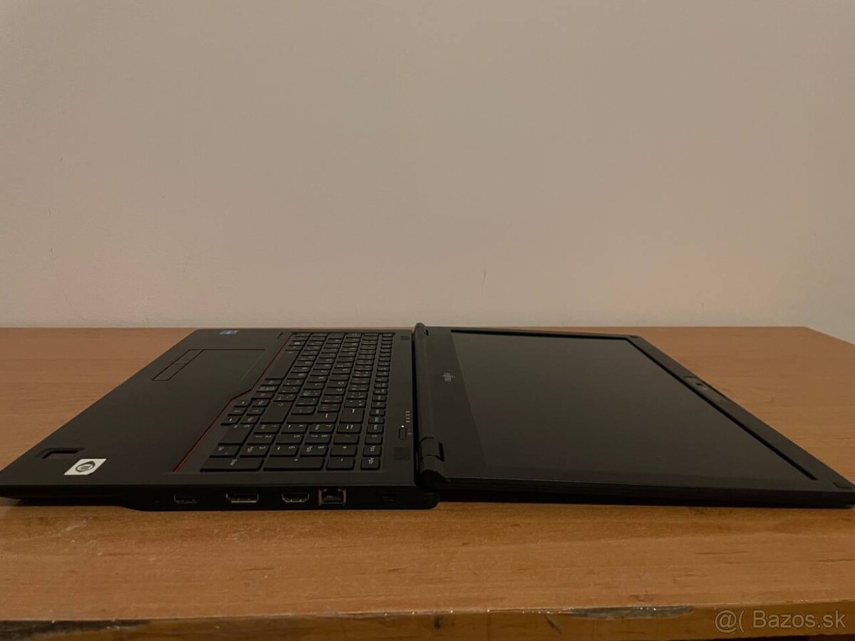 Ponúkam Pc cena veme sa dohodnúť - 9