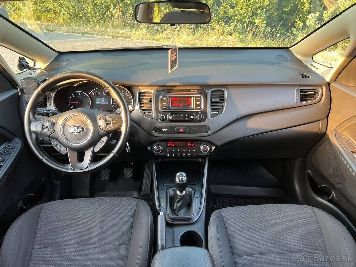 KIA Carens - 9