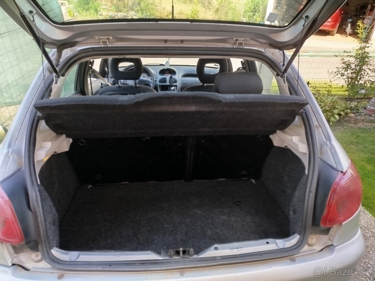 Peugeot 206 - 9