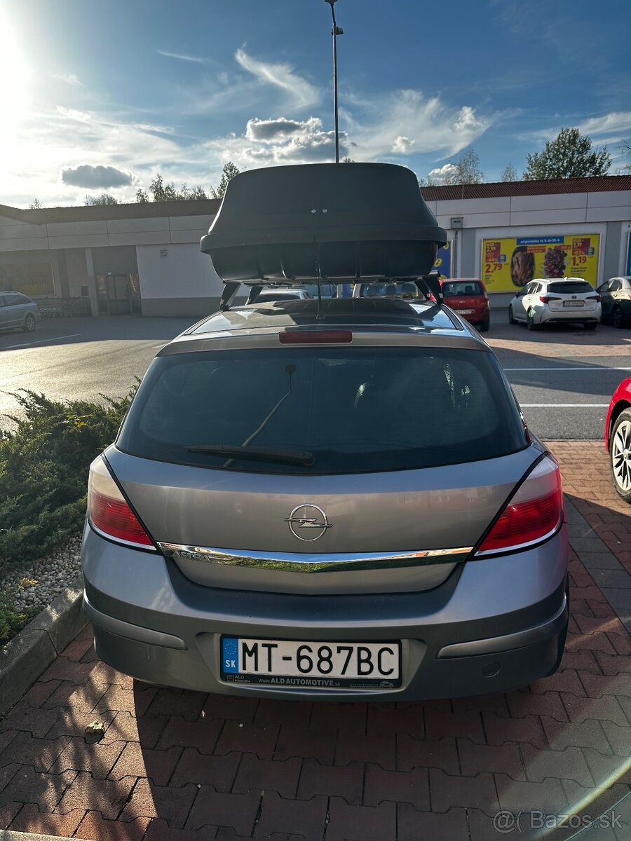 OPEL ASTRA 1.4 66kw - 9
