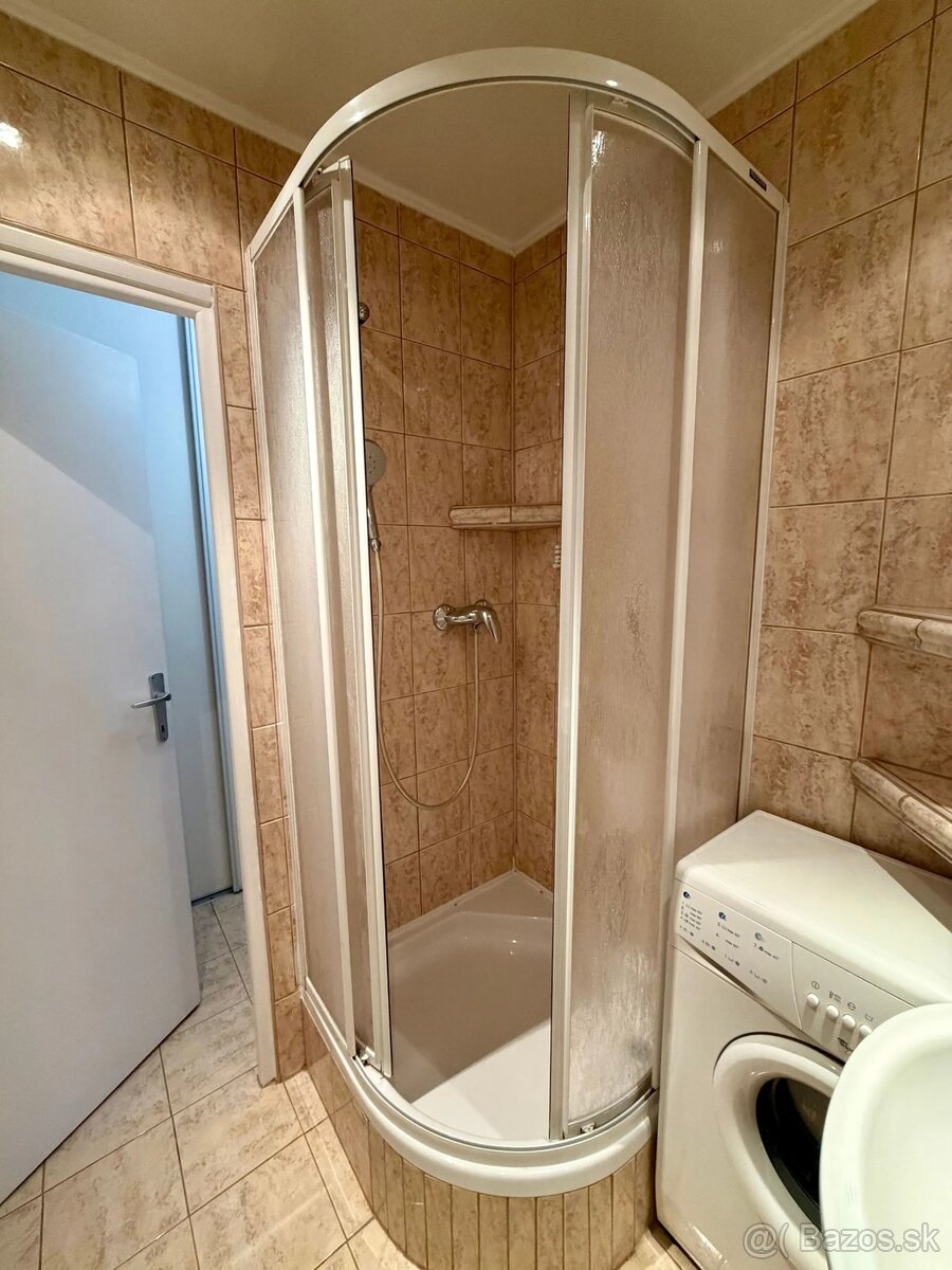 Realitný kancelária REALADR s.r.o. – foto 9