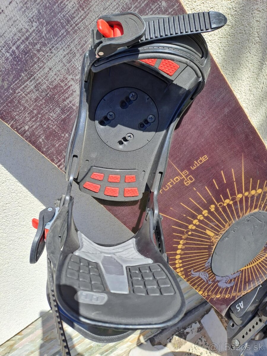 Predám snowboard 162 cm + topánky vo velkosti 45 - 9