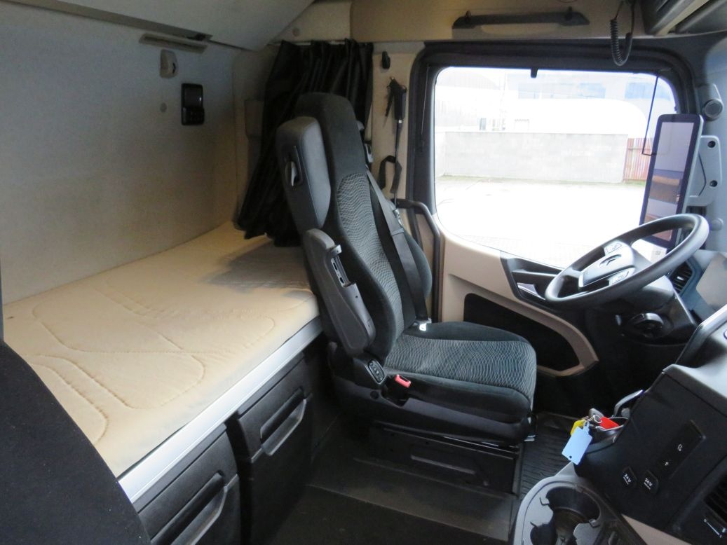 ACTROS 1845 EURO 6 MEGA MP5, automat, nezávislá klima - 9