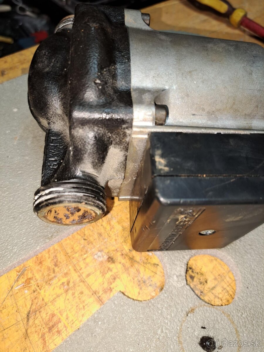 Predám čerpadlo na plynovy kotol Protherm - 9