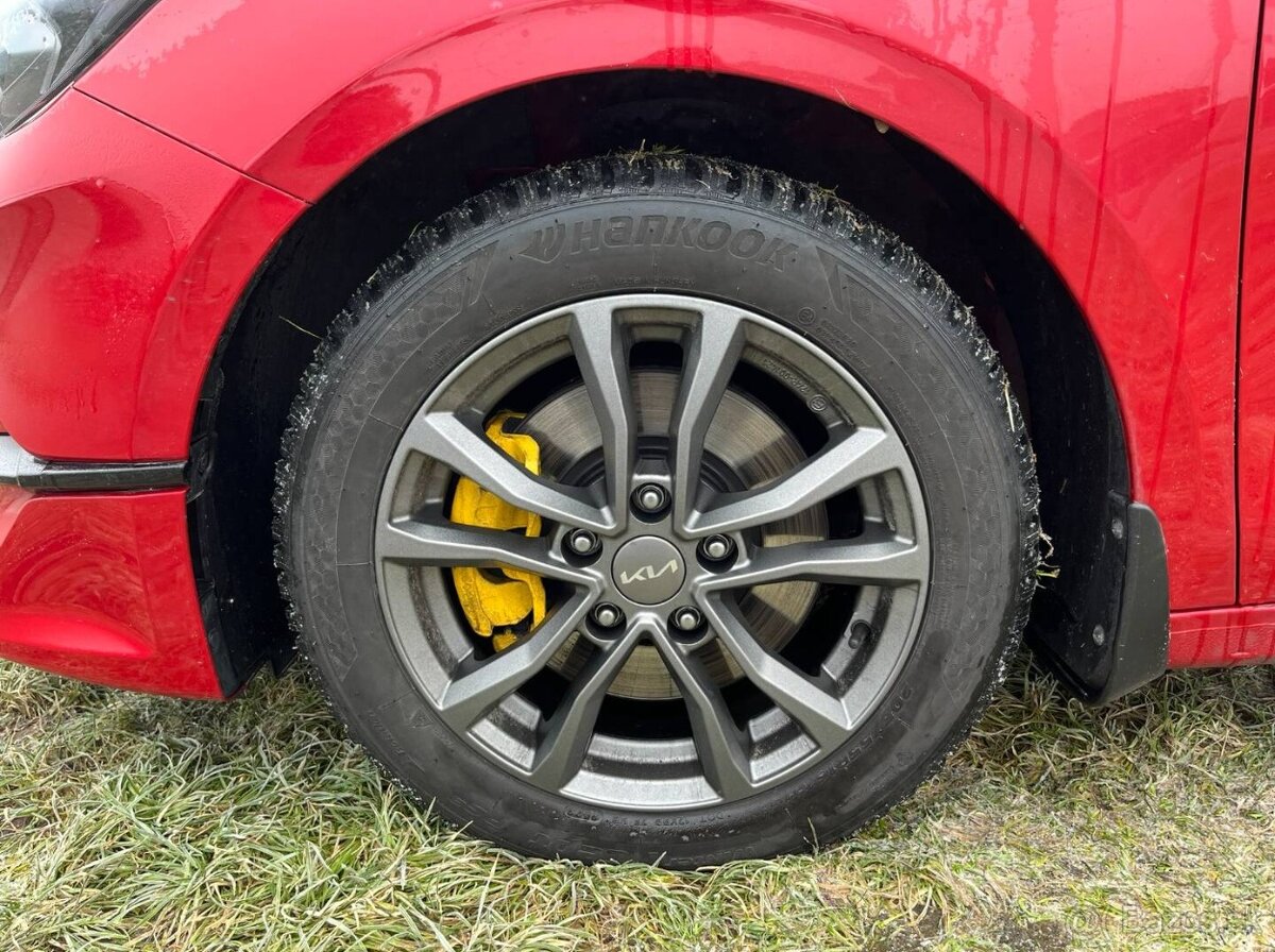 Kia Ceed SW 1.5 T-GDI - 9