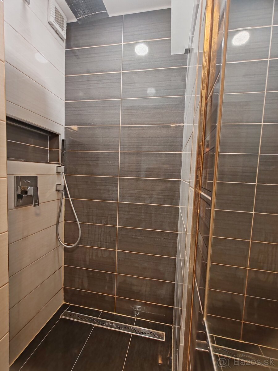 Topoľčany - zariadená garsónka v CENTRE - 9