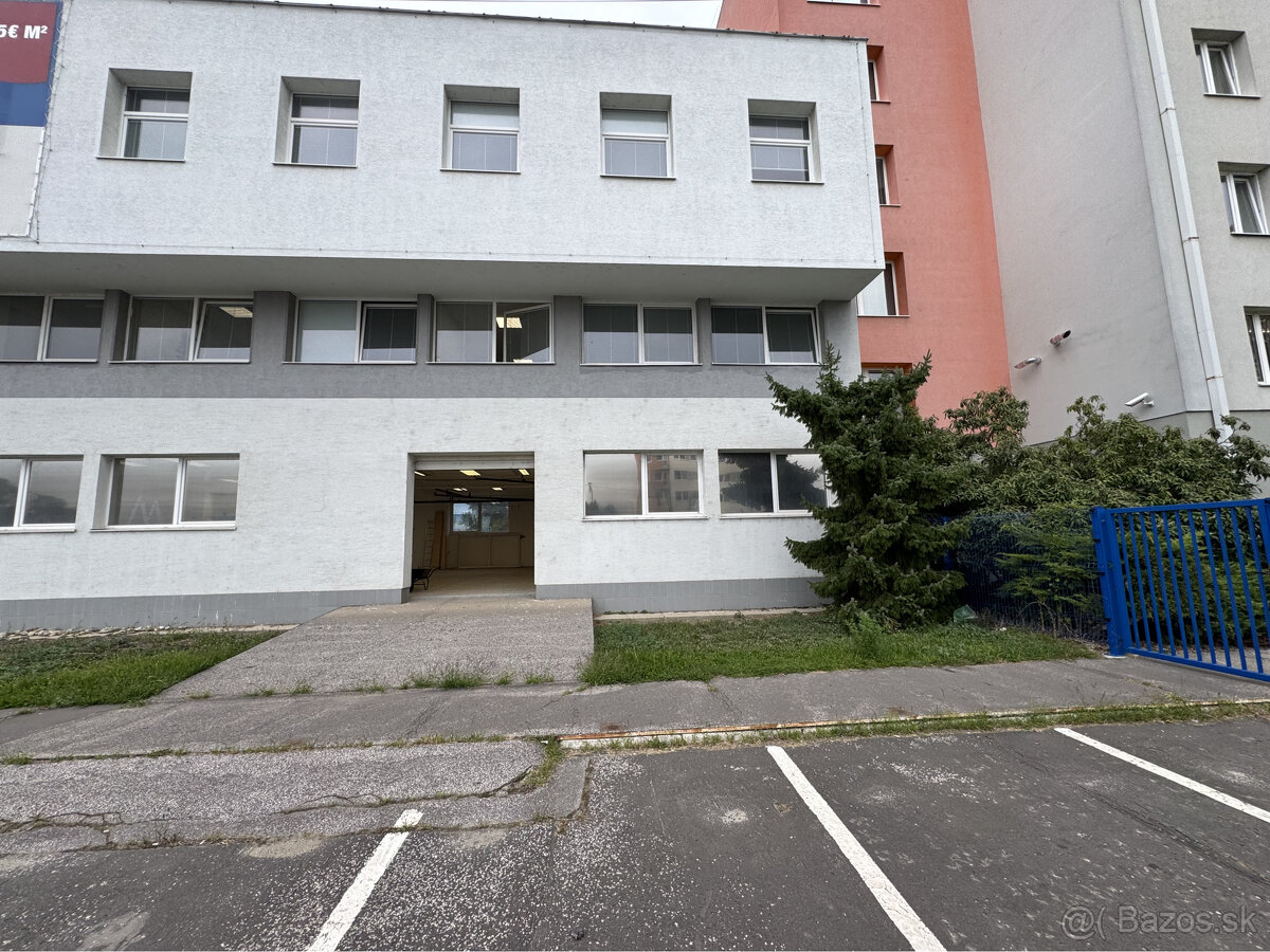 Prenájom výrobno-skladového priestoru 246 m² priamo na Vajno - 9