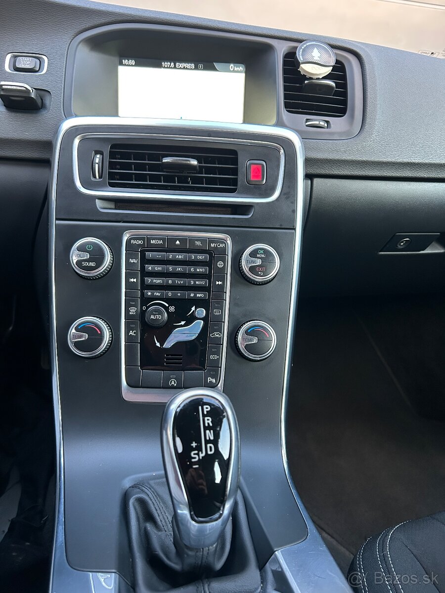 Volvo V60 D4 2.0D 133kw - 9