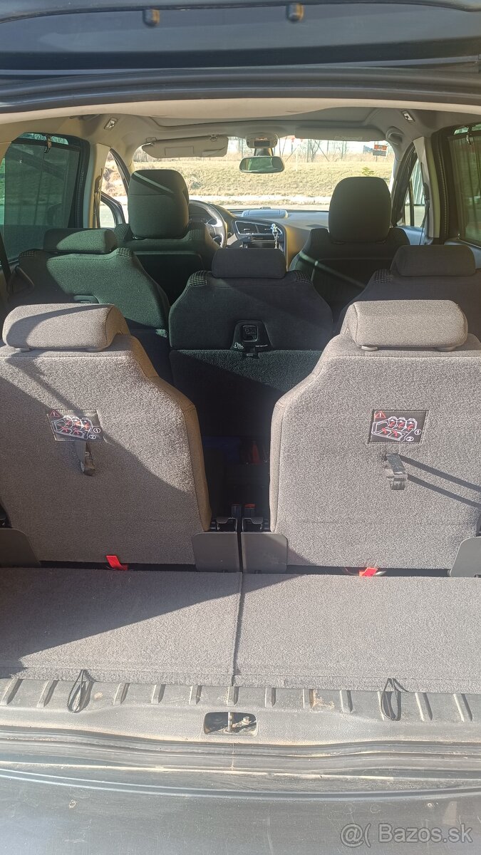 Peugeot 5008 2.0 HDI - 9