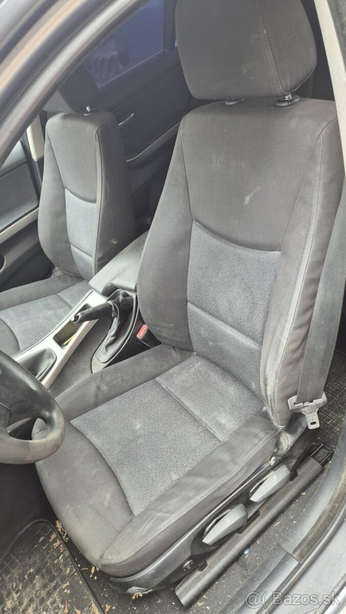 BMW 1 E87 318D 2,0D 90kw - 9