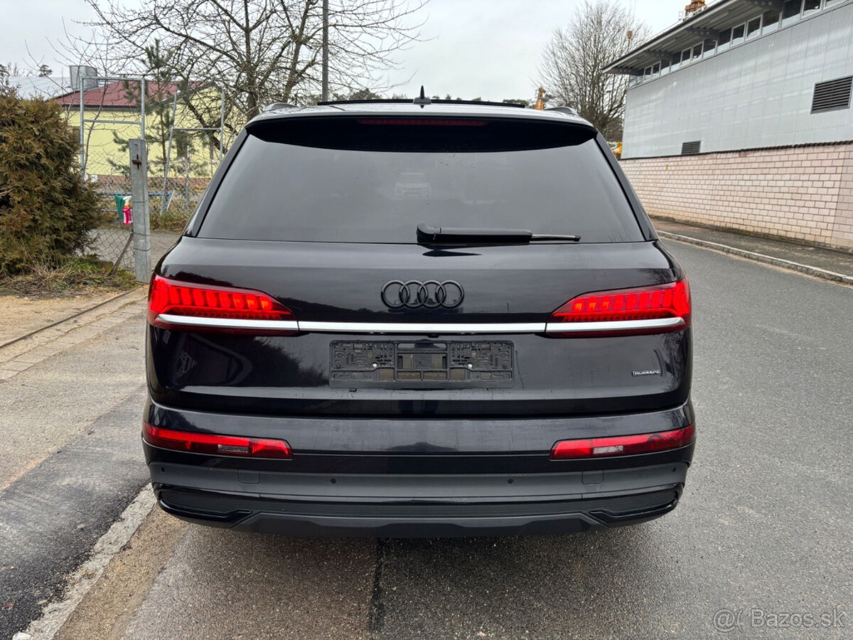 AUDI Q7 55 TFSi e - 9