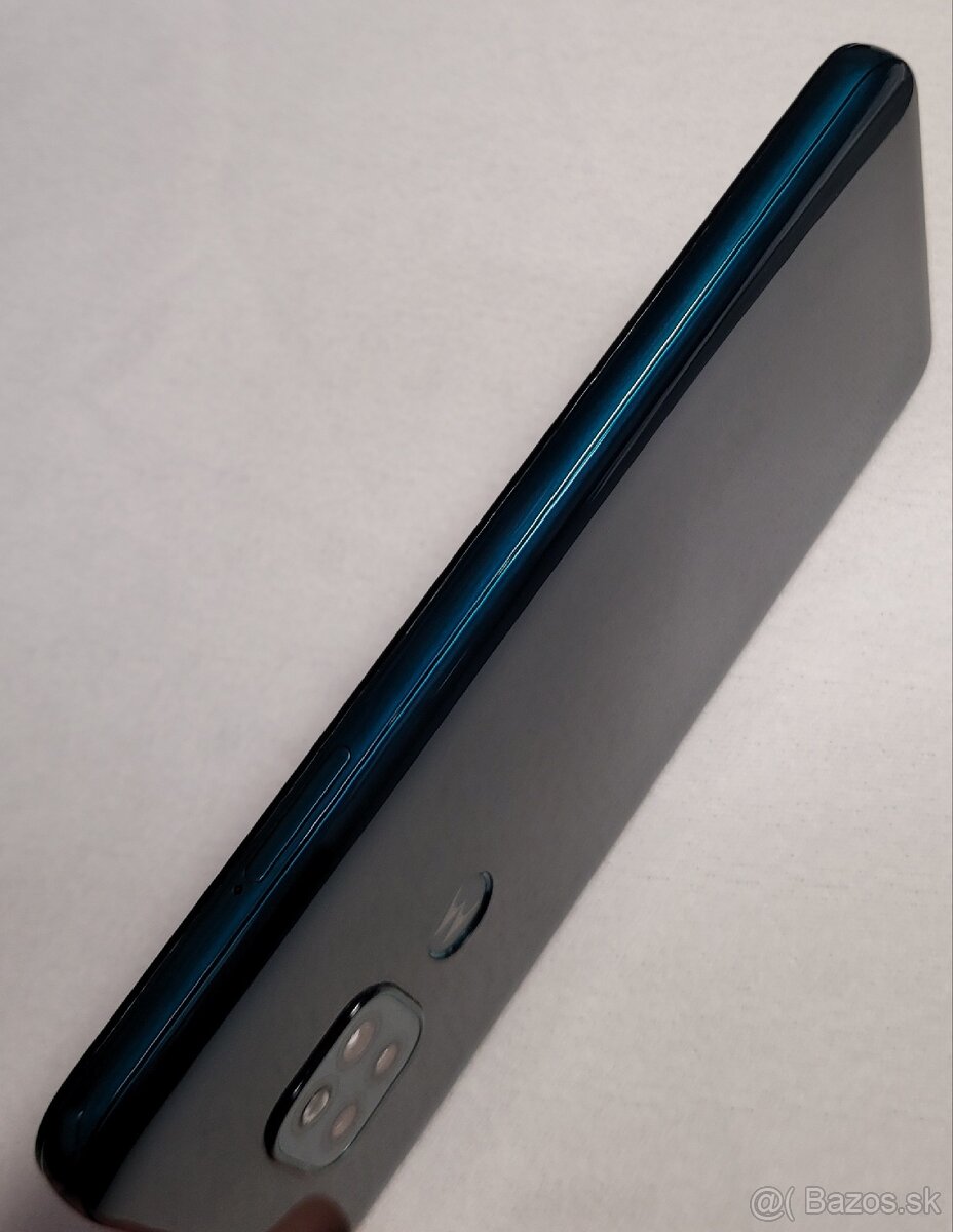 Motorola Moto g9 Play - 9