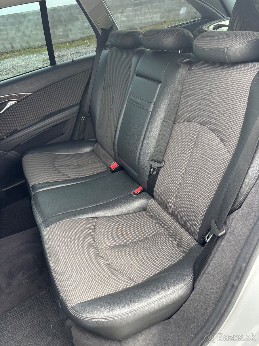 Mercedes-Benz E trieda Kombi 220 CDI Avantgarde A/T - 9